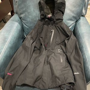 Cabela’s women’s jacket size small black excellent condition